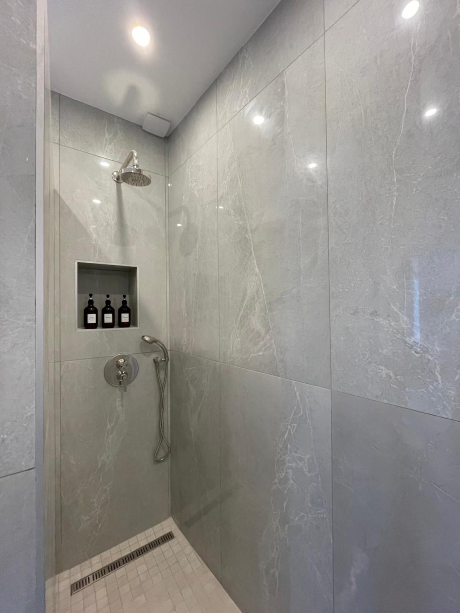 Appartement 33 M2 Comme Une Junior Suite - Vue Port Et Palais Des Festivals كان المظهر الخارجي الصورة